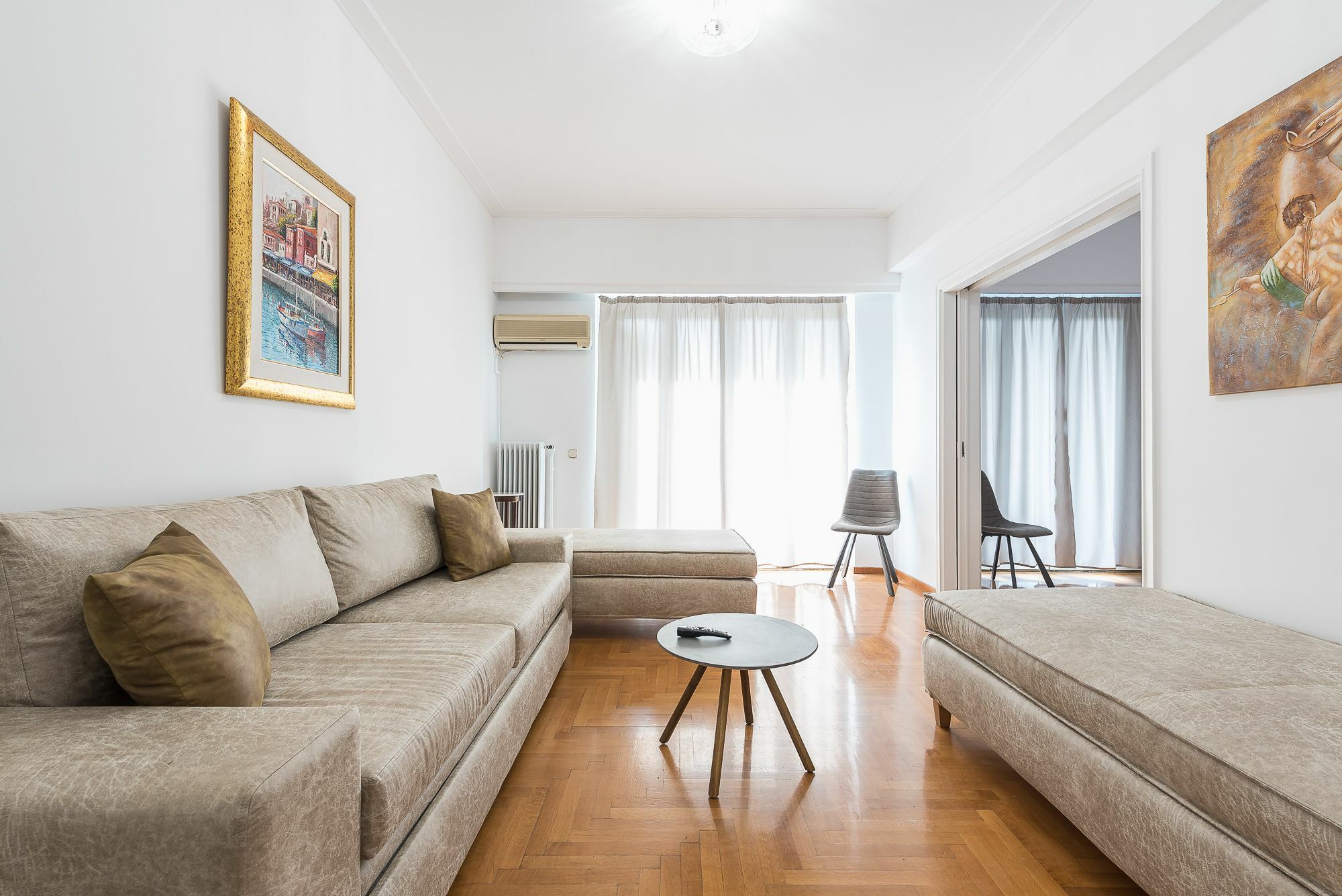 Victoria Grand Palace Apartments เอเธนส์ ภายนอก รูปภาพ